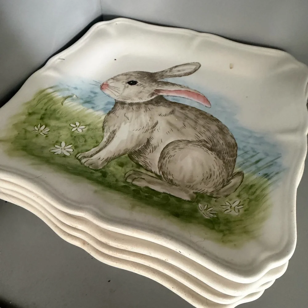 Beautiful Rabbit Design Easter Ceramic dessert Plates - Picture 1 of 1
